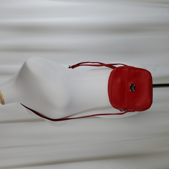 Lauren Ralph Lauren Newbury Red Crossbody Bag
